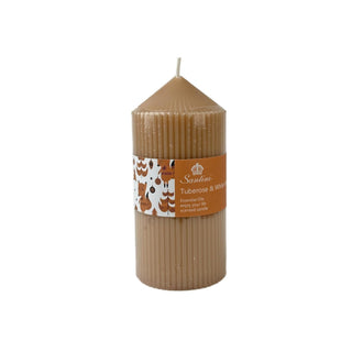 Vela de pilar aromática tuberosa y madera blanca 15 cm